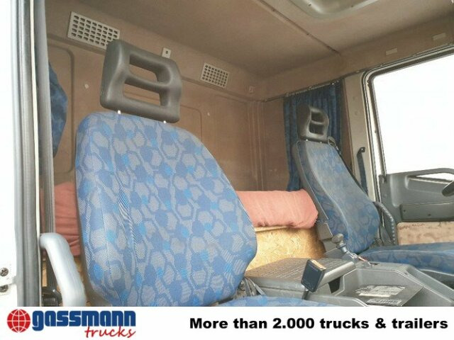 Kamion sa tovarnim sandukom, Kamion sa dizalicom Iveco Euro Cargo ML 80 E 18, Hiab Kran 060-2: slika 13