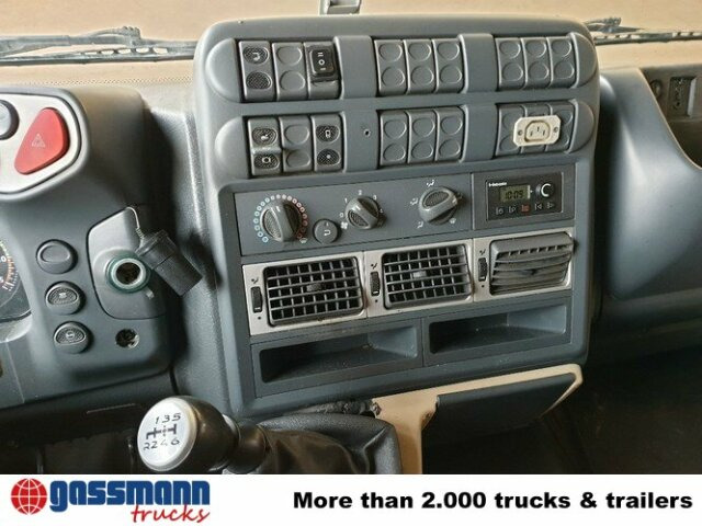 Kamion sa tovarnim sandukom, Kamion sa dizalicom Iveco Euro Cargo ML 80 E 18, Hiab Kran 060-2: slika 14