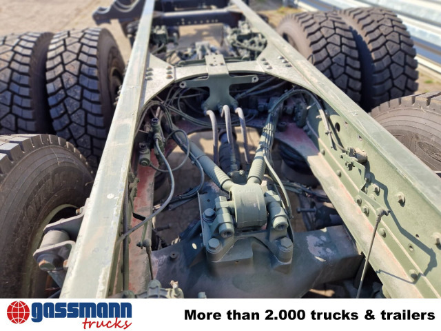 Kamion sa golom šasijom i zatvorenom kabinom novi Iveco Trakker AD260T45 6x4, BRANDSCHADEN FAHRERHAUS!: slika 14