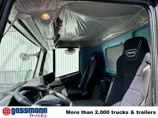 Iveco X-Way AD360X40Z/P 8x4 - Kamion sa golom šasijom i zatvorenom kabinom: slika 2 Iveco X-Way AD360X40Z/P 8x4 - Kamion sa golom šasijom i zatvorenom kabinom: slika 2