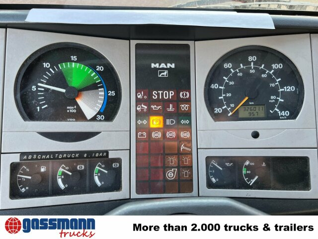 MAN 10.224 LC 4x2 BB Doka, LHF 16/12, 6-Zylinder - Vatrogasni kamion: slika 5 MAN 10.224 LC 4x2 BB Doka, LHF 16/12, 6-Zylinder - Vatrogasni kamion: slika 5