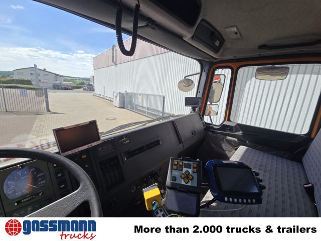 MAN F10 26.272 6x6, F90 - Kamion sa golom šasijom i zatvorenom kabinom: slika 4 MAN F10 26.272 6x6, F90 - Kamion sa golom šasijom i zatvorenom kabinom: slika 4