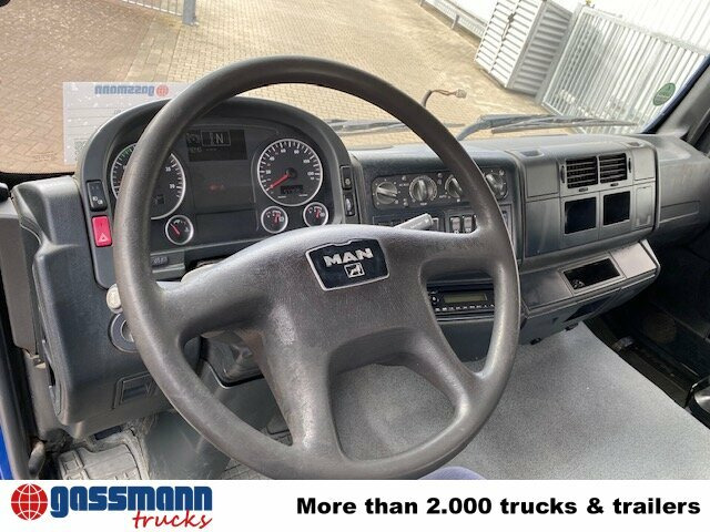 MAN TGA 35.480 8x4-4 BL, Lift-/Lenkachse - Kamion sa golom šasijom i zatvorenom kabinom: slika 5 MAN TGA 35.480 8x4-4 BL, Lift-/Lenkachse - Kamion sa golom šasijom i zatvorenom kabinom: slika 5