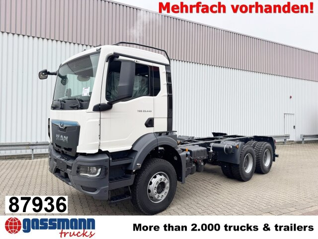MAN TGS 33.440 6x4 BB - Kamion sa golom šasijom i zatvorenom kabinom: slika 1 MAN TGS 33.440 6x4 BB - Kamion sa golom šasijom i zatvorenom kabinom: slika 1