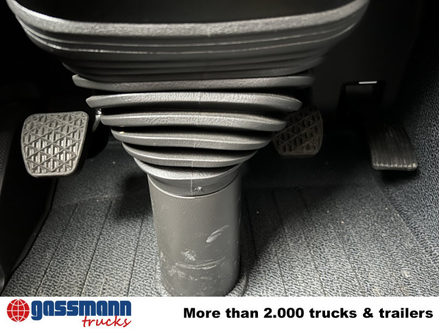 Mercedes-Benz Actros 2141 K 4x2 - Kamion sa golom šasijom i zatvorenom kabinom: slika 5 Mercedes-Benz Actros 2141 K 4x2 - Kamion sa golom šasijom i zatvorenom kabinom: slika 5