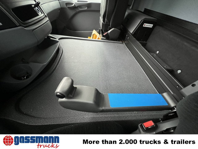 Mercedes-Benz Actros 2141 K 4x2 - Kamion sa golom šasijom i zatvorenom kabinom: slika 4 Mercedes-Benz Actros 2141 K 4x2 - Kamion sa golom šasijom i zatvorenom kabinom: slika 4