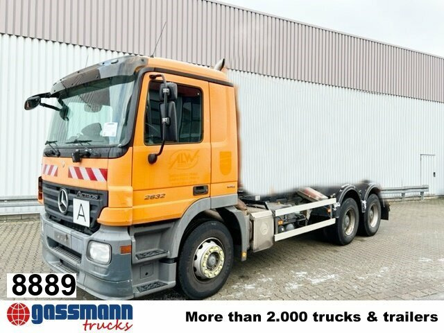 Mercedes-Benz Actros 2632/41 6x4 - Kamion sa golom šasijom i zatvorenom kabinom: slika 1 Mercedes-Benz Actros 2632/41 6x4 - Kamion sa golom šasijom i zatvorenom kabinom: slika 1