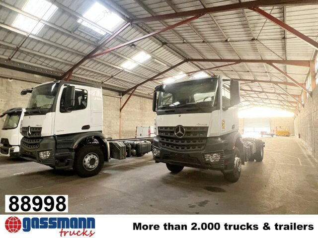 Mercedes-Benz Arocs 1840 K 4x2, MultimediaCockpit, 2x - Kamion sa golom šasijom i zatvorenom kabinom: slika 1 Mercedes-Benz Arocs 1840 K 4x2, MultimediaCockpit, 2x - Kamion sa golom šasijom i zatvorenom kabinom: slika 1