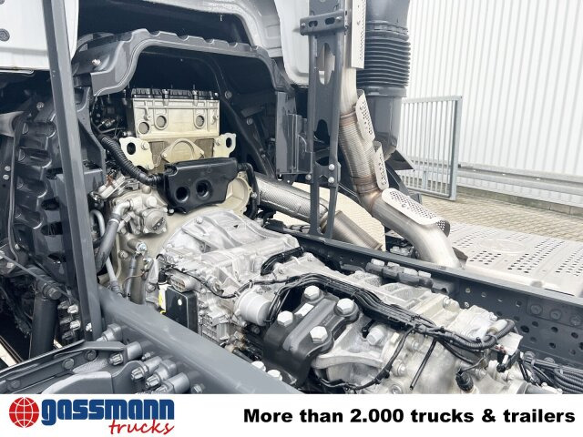 Kamion sa golom šasijom i zatvorenom kabinom novi Mercedes-Benz Arocs 3340/46 A 6x6, Grounder: slika 15