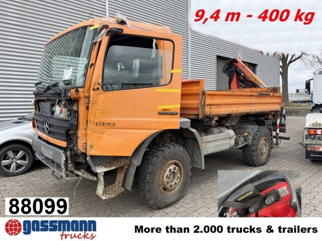 Mercedes-Benz Atego 1023 A 4x4, Einzelbereifung, Heckkran - Kamion sa golom šasijom i zatvorenom kabinom, Kamion sa dizalicom: slika 1 Mercedes-Benz Atego 1023 A 4x4, Einzelbereifung, Heckkran - Kamion sa golom šasijom i zatvorenom kabinom, Kamion sa dizalicom: slika 1