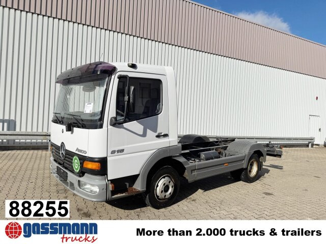 Mercedes-Benz Atego 815 4x2 - Kamion sa golom šasijom i zatvorenom kabinom: slika 1 Mercedes-Benz Atego 815 4x2 - Kamion sa golom šasijom i zatvorenom kabinom: slika 1