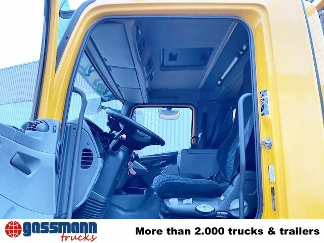 Mercedes-Benz Axor 1833 L 4x2 mit Heckkran Hiab XS 133 K-2 - Kamion sa tovarnim sandukom, Kamion sa dizalicom: slika 2 Mercedes-Benz Axor 1833 L 4x2 mit Heckkran Hiab XS 133 K-2 - Kamion sa tovarnim sandukom, Kamion sa dizalicom: slika 2