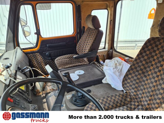 Mercedes-Benz NG 1928 A 4x4, V8-Motor, Standklima, - Kamion sa golom šasijom i zatvorenom kabinom: slika 4 Mercedes-Benz NG 1928 A 4x4, V8-Motor, Standklima, - Kamion sa golom šasijom i zatvorenom kabinom: slika 4