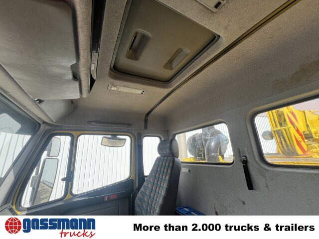 Mercedes-Benz SK II 2638/44 A 6x6, V8, Retarder - Kamion sa golom šasijom i zatvorenom kabinom: slika 5 Mercedes-Benz SK II 2638/44 A 6x6, V8, Retarder - Kamion sa golom šasijom i zatvorenom kabinom: slika 5