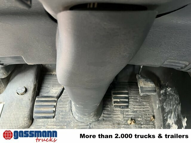 Scania 124G 420 4x2, Retarder - Kamion sa golom šasijom i zatvorenom kabinom: slika 5 Scania 124G 420 4x2, Retarder - Kamion sa golom šasijom i zatvorenom kabinom: slika 5