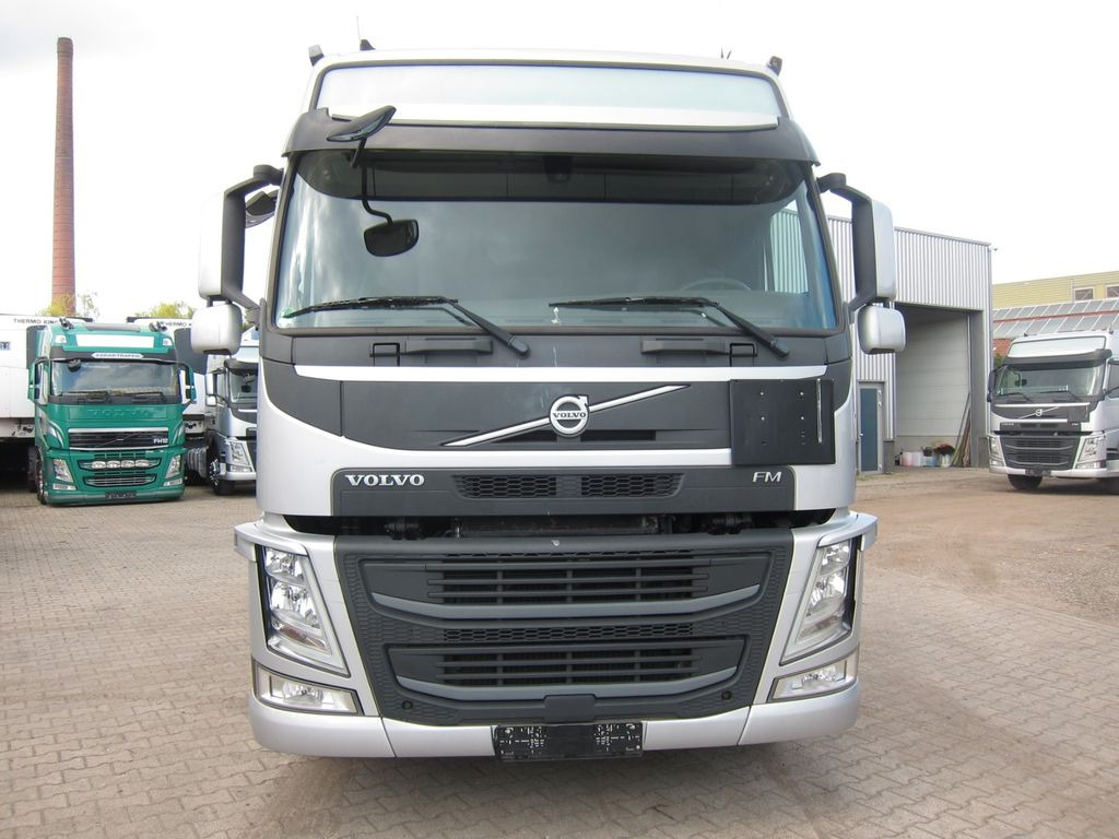 Volvo FM 410 Globe ADR PTO 600tkm Top! - Tegljač: slika 2 Volvo FM 410 Globe ADR PTO 600tkm Top! - Tegljač: slika 2