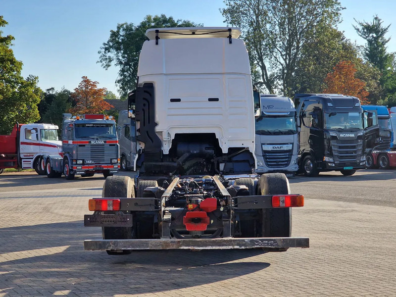 Kamion sa golom šasijom i zatvorenom kabinom MAN TGX 26.500 6x2 XXL - Chassis - Full air - Night clima - AS Tronic -: slika 6