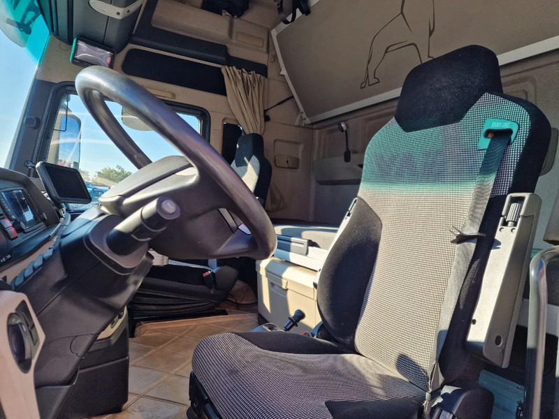 Kamion sa golom šasijom i zatvorenom kabinom MAN TGX 26.500 6x2 XXL - Chassis - Full air - Night clima - AS Tronic -: slika 10