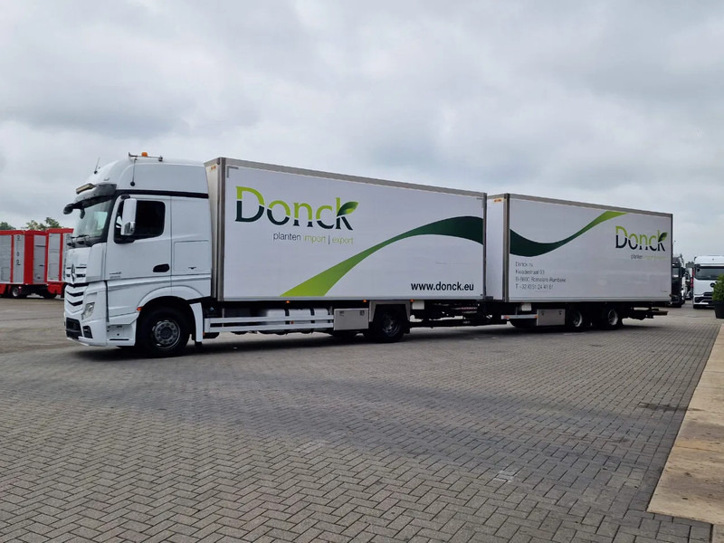 Mercedes-Benz Actros 1942 4x2 - Box with Loadlift - Full air + Pacton Trailer Loadlift - Heating system - Kamion sa zatvorenim sandukom: slika 3 Mercedes-Benz Actros 1942 4x2 - Box with Loadlift - Full air + Pacton Trailer Loadlift - Heating system - Kamion sa zatvorenim sandukom: slika 3