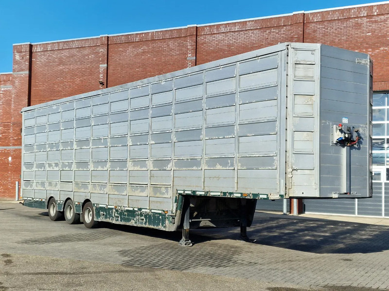 Pezzaioli 5 deck livestock trailer - Water & Ventilation - Loadlift - Folding floors - BPW Axle - 155M3 - Poluprikolica za prevoz stoke: slika 2 Pezzaioli 5 deck livestock trailer - Water & Ventilation - Loadlift - Folding floors - BPW Axle - 155M3 - Poluprikolica za prevoz stoke: slika 2