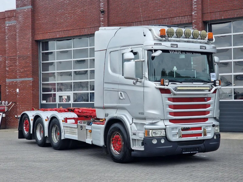 Scania R490 8x4*4 - HIAB XR24SL58 24T hooklift - Euro 6 - Full air - Steering axle - Kamion sa hidrauličnom kukom: slika 1 Scania R490 8x4*4 - HIAB XR24SL58 24T hooklift - Euro 6 - Full air - Steering axle - Kamion sa hidrauličnom kukom: slika 1