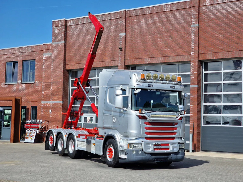 Scania R490 8x4*4 - HIAB XR24SL58 24T hooklift - Euro 6 - Full air - Steering axle - Kamion sa hidrauličnom kukom: slika 1 Scania R490 8x4*4 - HIAB XR24SL58 24T hooklift - Euro 6 - Full air - Steering axle - Kamion sa hidrauličnom kukom: slika 1