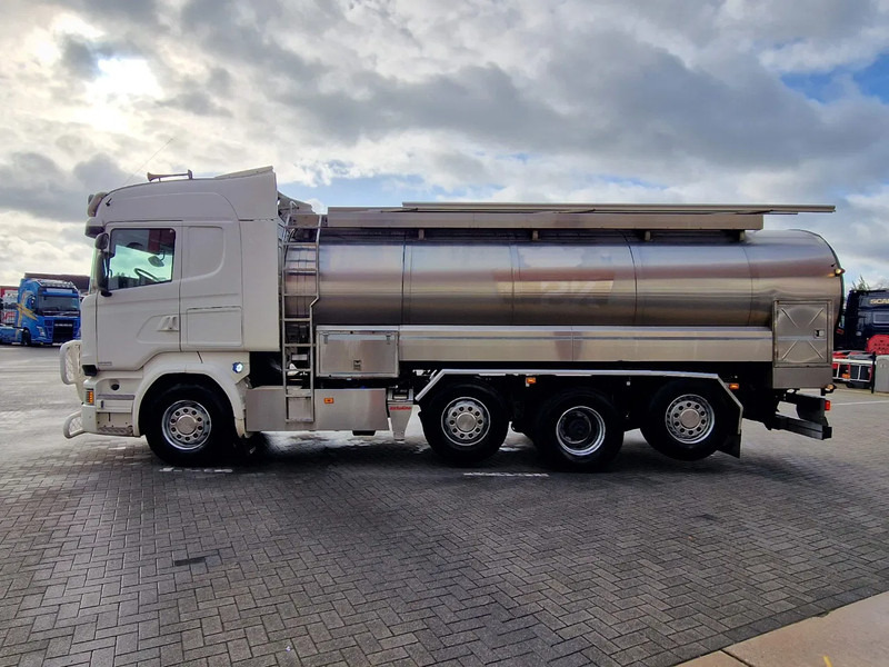 Scania R520 V8 8x2*4 - Tank - 19.000L - 4 compartments - Pump and counter - Retarder - Kamion cisterna: slika 4 Scania R520 V8 8x2*4 - Tank - 19.000L - 4 compartments - Pump and counter - Retarder - Kamion cisterna: slika 4