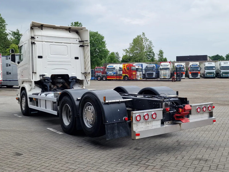 Scania R580 V8 Highline 6x2*4 - Chassis - Retarder - Steering axle - 410 WB - Custom interior - Full air - Kamion sa golom šasijom i zatvorenom kabinom: slika 5 Scania R580 V8 Highline 6x2*4 - Chassis - Retarder - Steering axle - 410 WB - Custom interior - Full air - Kamion sa golom šasijom i zatvorenom kabinom: slika 5