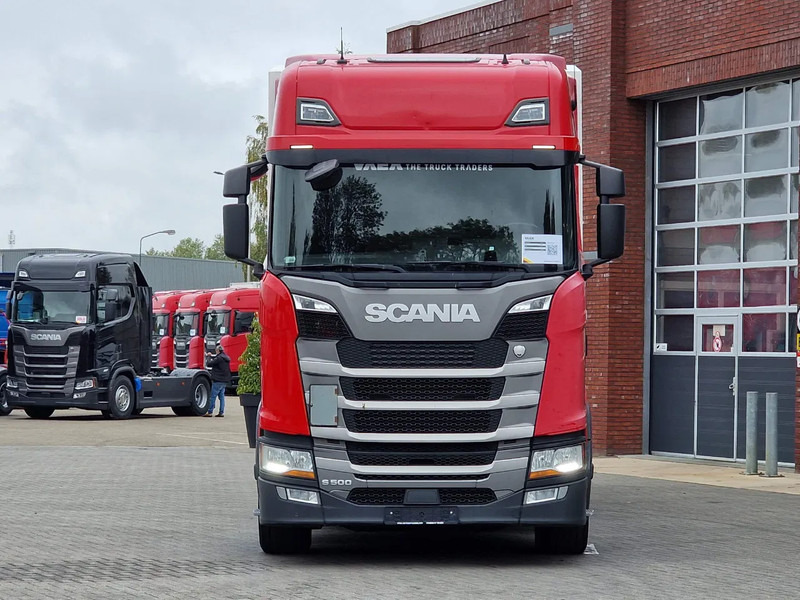 Scania S500 NGS B6X2NB BDF / Box / Loadinglift / Full air / retarder - Kamion sa zatvorenim sandukom: slika 2 Scania S500 NGS B6X2NB BDF / Box / Loadinglift / Full air / retarder - Kamion sa zatvorenim sandukom: slika 2