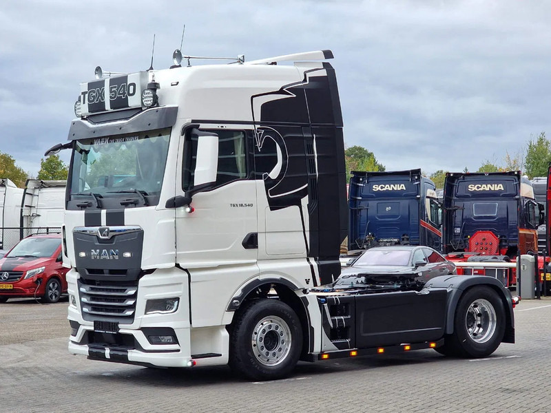 MAN TGX 18.540 GX - New - Retarder - Night clima - Alcoa - Show truck - Lightbar - - Tegljač: slika 3 MAN TGX 18.540 GX - New - Retarder - Night clima - Alcoa - Show truck - Lightbar - - Tegljač: slika 3