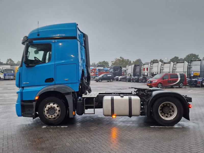 Mercedes-Benz Actros 1842 - 4x2 - Streamspace - Euro 6 - Fridge - Tegljač: slika 4 Mercedes-Benz Actros 1842 - 4x2 - Streamspace - Euro 6 - Fridge - Tegljač: slika 4