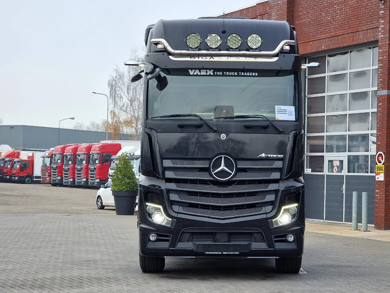 Mercedes-Benz Actros 2553 Gigaspace 6x2 - Retarder - Full air - 3.25 WB - Mirror cam - Tegljač: slika 2 Mercedes-Benz Actros 2553 Gigaspace 6x2 - Retarder - Full air - 3.25 WB - Mirror cam - Tegljač: slika 2