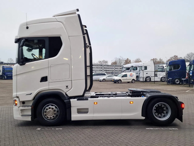 Scania 500S NGS Highline 4x2 - NEW - Retarder - Full air - New dashboard - Led - Full spoiler - 2x tank - Tegljač: slika 4 Scania 500S NGS Highline 4x2 - NEW - Retarder - Full air - New dashboard - Led - Full spoiler - 2x tank - Tegljač: slika 4