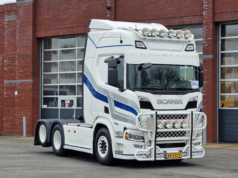 Scania R560 Highline 6x2 - BUFFL - Retarder - Full air - 3.15 WB - Leather - Tegljač: slika 1 Scania R560 Highline 6x2 - BUFFL - Retarder - Full air - 3.15 WB - Leather - Tegljač: slika 1