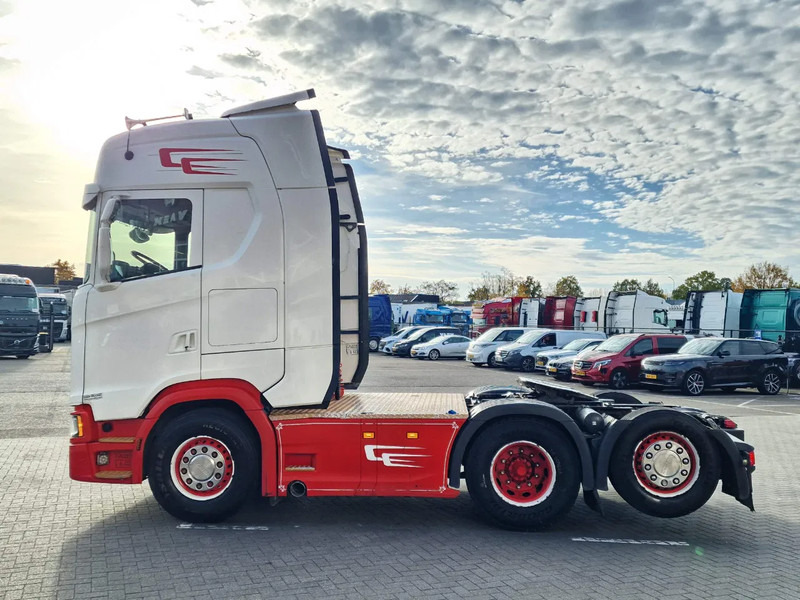 Scania S500 NGS Highline 6x2 - PTO/Hydraulic - Retarder - 2.95 WB - Full air - Leather - Tegljač: slika 4 Scania S500 NGS Highline 6x2 - PTO/Hydraulic - Retarder - 2.95 WB - Full air - Leather - Tegljač: slika 4