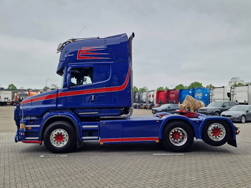 Scania T580 V8 Topline 6x2 - Original Scania Hauber / Torpedo - Manual gearbox - Show truck - Retarder - Tegljač: slika 4 Scania T580 V8 Topline 6x2 - Original Scania Hauber / Torpedo - Manual gearbox - Show truck - Retarder - Tegljač: slika 4
