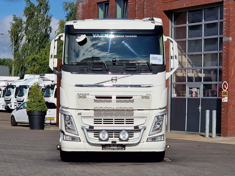 Volvo FH 13.500 6x2 - Retarder - Full air - 3.20 WB - Leather - Tegljač: slika 2 Volvo FH 13.500 6x2 - Retarder - Full air - 3.20 WB - Leather - Tegljač: slika 2