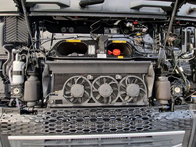 Volvo FH 13.500 Globetrotter XL 4x2 - NEW - Full spec - I parkcool - Full air - Volvo FH 13.500 Globetrotter XL 4x2 - NEW - Full spec - I parkcool - Full air -: slika 16 Volvo FH 13.500 Globetrotter XL 4x2 - NEW - Full spec - I parkcool - Full air - Volvo FH 13.500 Globetrotter XL 4x2 - NEW - Full spec - I parkcool - Full air -: slika 16