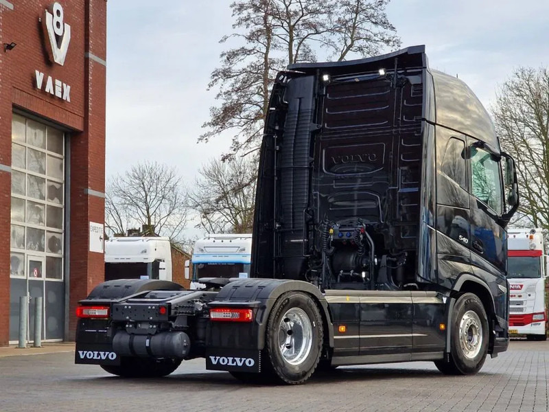 Volvo FH 13.500 Globetrotter XL 4x2 - NEW - Full spec - I parkcool - Full air - Volvo FH 13.500 Globetrotter XL 4x2 - NEW - Full spec - I parkcool - Full air -: slika 6 Volvo FH 13.500 Globetrotter XL 4x2 - NEW - Full spec - I parkcool - Full air - Volvo FH 13.500 Globetrotter XL 4x2 - NEW - Full spec - I parkcool - Full air -: slika 6