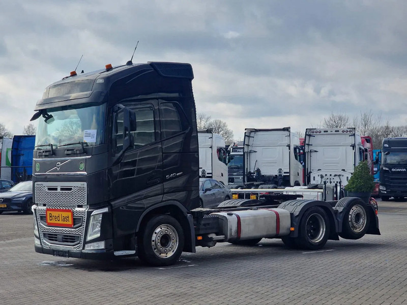 Volvo FH 13.540 Globetrotter 6x2 - Full air - VEB+ - Led - Tegljač: slika 3 Volvo FH 13.540 Globetrotter 6x2 - Full air - VEB+ - Led - Tegljač: slika 3