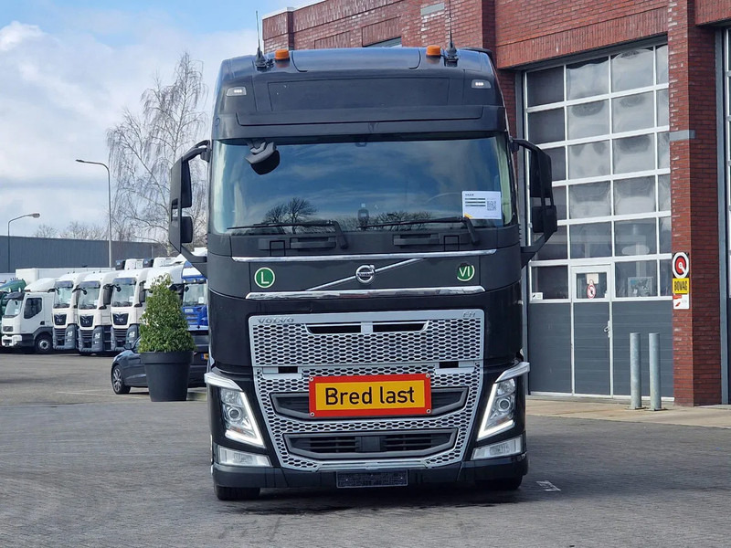 Volvo FH 13.540 Globetrotter 6x2 - Full air - VEB+ - Led - Tegljač: slika 2 Volvo FH 13.540 Globetrotter 6x2 - Full air - VEB+ - Led - Tegljač: slika 2