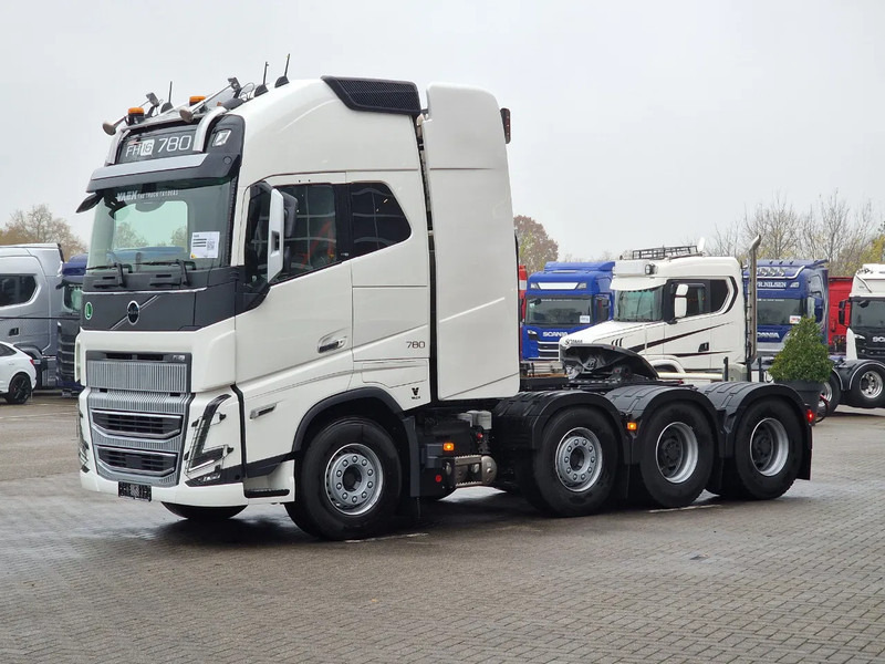 Volvo FH 16.780 8x4*4 Globetrotter XL - 245T GCW - New - Full air - I parkcool - Retarder - Tegljač: slika 3 Volvo FH 16.780 8x4*4 Globetrotter XL - 245T GCW - New - Full air - I parkcool - Retarder - Tegljač: slika 3