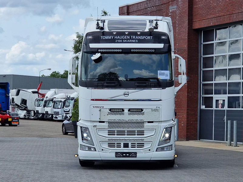 Volvo FH 13.500 Globetrotter XL 6x2 - BDF - Retarder - I parkcool - Full air - 4.90 WB - Kamion za prevoz kontejnera/ Kamion sa promenjivim sandukom: slika 2 Volvo FH 13.500 Globetrotter XL 6x2 - BDF - Retarder - I parkcool - Full air - 4.90 WB - Kamion za prevoz kontejnera/ Kamion sa promenjivim sandukom: slika 2