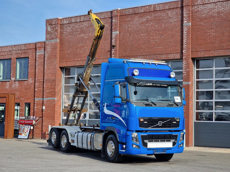 Volvo FH 16.700 Globetrotter 6x2*4 - Palfinger T20 Hook - Retarder - Steering axle - Kamion sa hidrauličnom kukom: slika 1 Volvo FH 16.700 Globetrotter 6x2*4 - Palfinger T20 Hook - Retarder - Steering axle - Kamion sa hidrauličnom kukom: slika 1