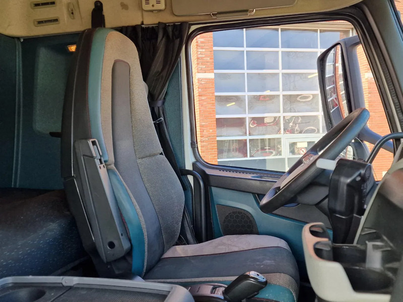 Hladnjača Volvo FM 330 4x2 - Carrier MT 18 Frigo - Loadlift - Full air - Sleepercab: slika 20