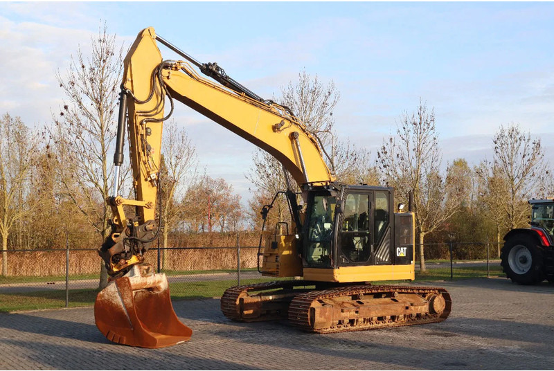 Caterpillar 325 F LCR | ROTOTILT | BUCKET | GPS PREPARED - Bager guseničar: slika 2 Caterpillar 325 F LCR | ROTOTILT | BUCKET | GPS PREPARED - Bager guseničar: slika 2