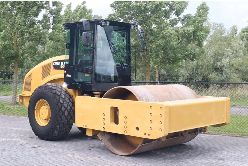 Caterpillar CS78B | TRIMBLE GPS | GOOD CONDITION - Valjak: slika 5 Caterpillar CS78B | TRIMBLE GPS | GOOD CONDITION - Valjak: slika 5