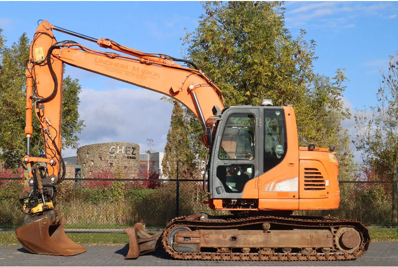 Doosan DX140LCR-3 | DX 140 LCR-3 | TILT ROTATOR | BUCKET | DOZERBLADE - Bager guseničar: slika 1 Doosan DX140LCR-3 | DX 140 LCR-3 | TILT ROTATOR | BUCKET | DOZERBLADE - Bager guseničar: slika 1