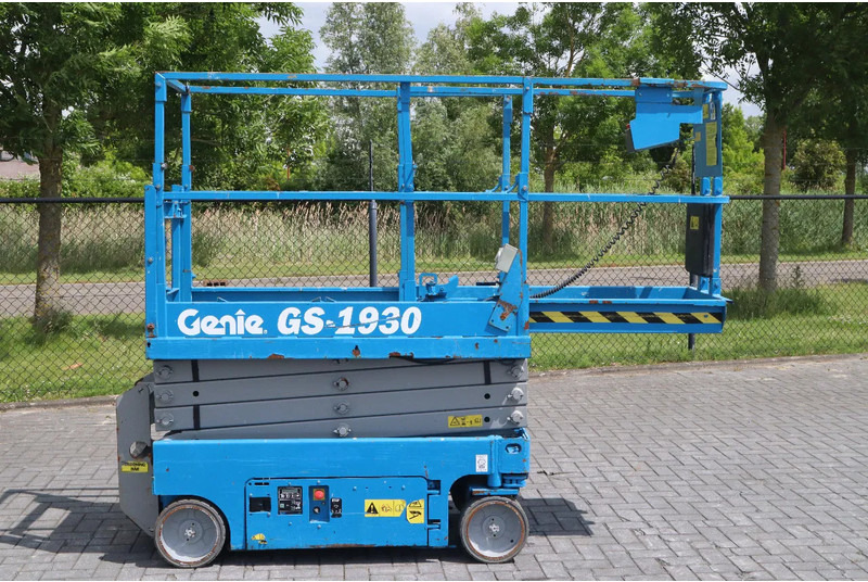 Genie GS-1930 | 7.8 METER | 227 KG - Lift u obliku makaza: slika 4 Genie GS-1930 | 7.8 METER | 227 KG - Lift u obliku makaza: slika 4