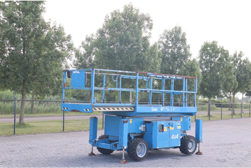 Genie GS-3369 RT | 12 METER | 454 kg - Lift u obliku makaza: slika 5 Genie GS-3369 RT | 12 METER | 454 kg - Lift u obliku makaza: slika 5